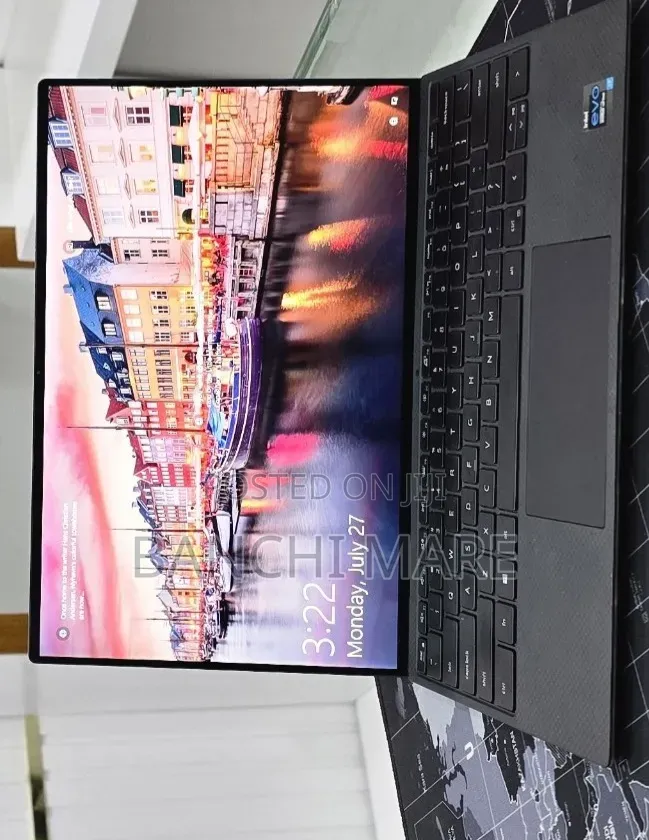 New Laptop Dell XPS 13 16GB Intel Core i7 SSD 512GB