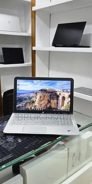 New Laptop HP Envy 15 12GB Intel Core i5 HDD 128GB