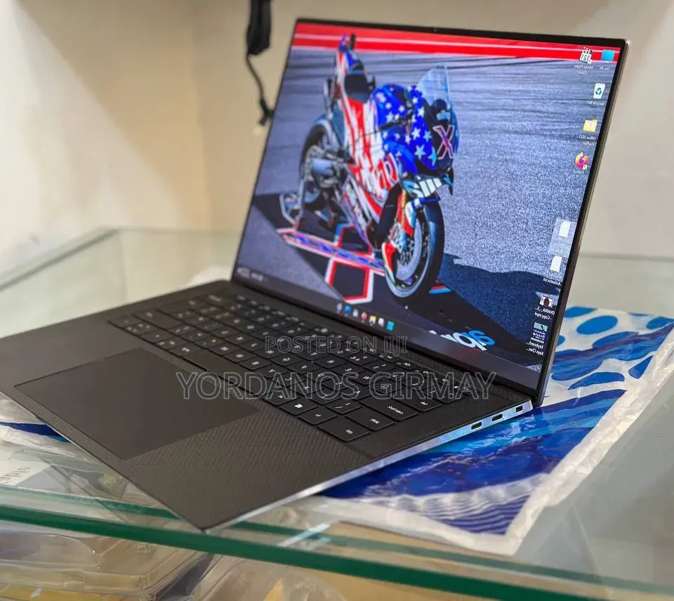 New Laptop Dell Precision 5560 16GB Intel Core i7 SSD 512GB