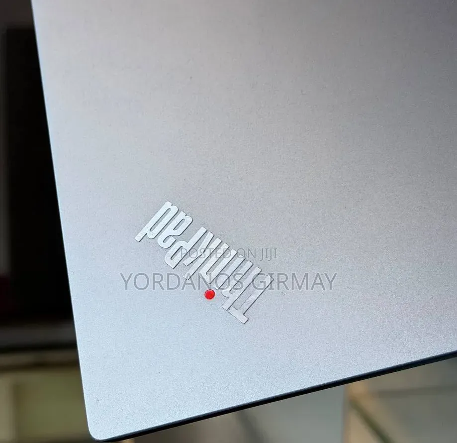 New Laptop Lenovo 16GB AMD Ryzen 5 SSD 512GB