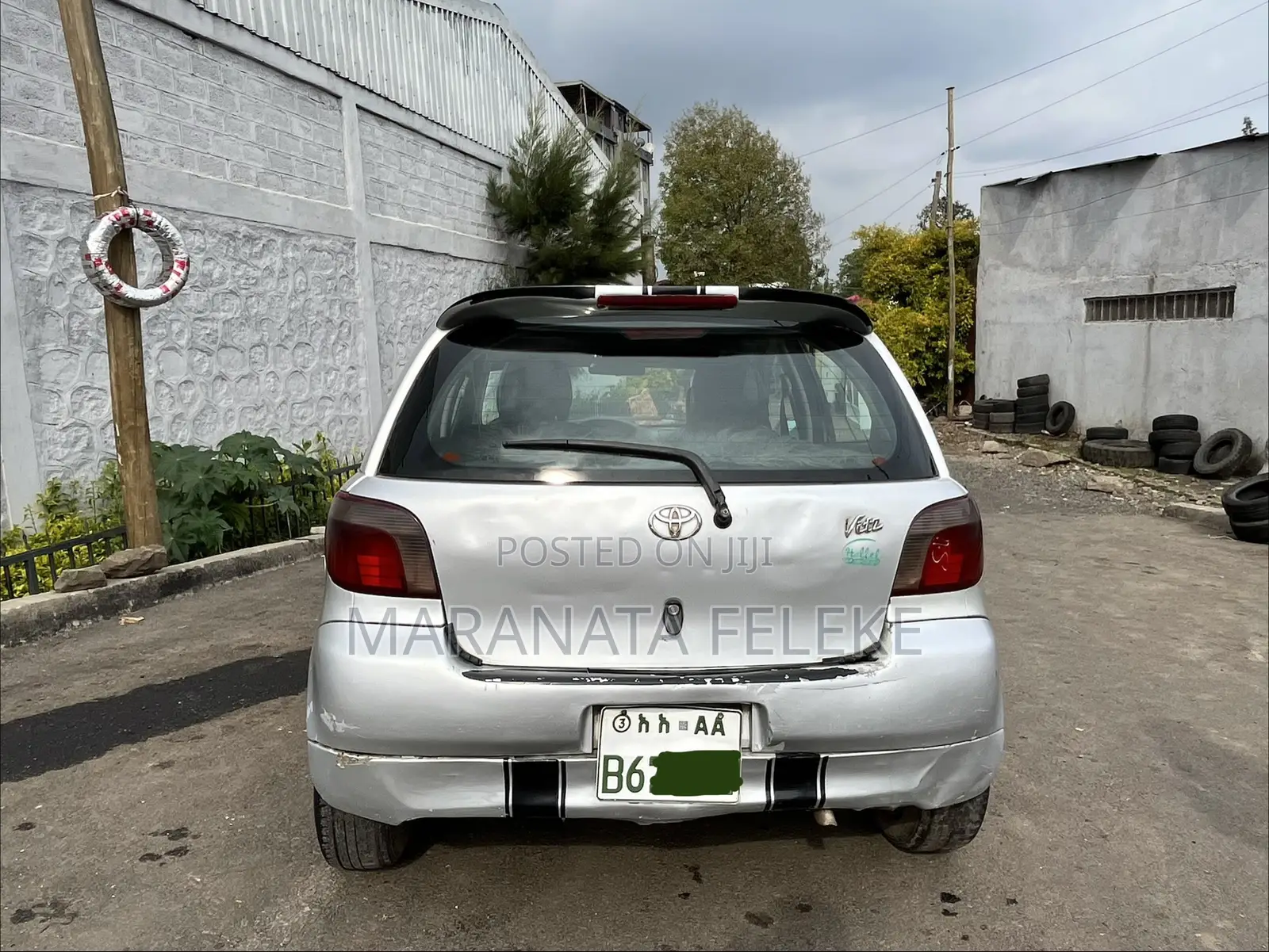 Toyota Vitz 2001 Silver