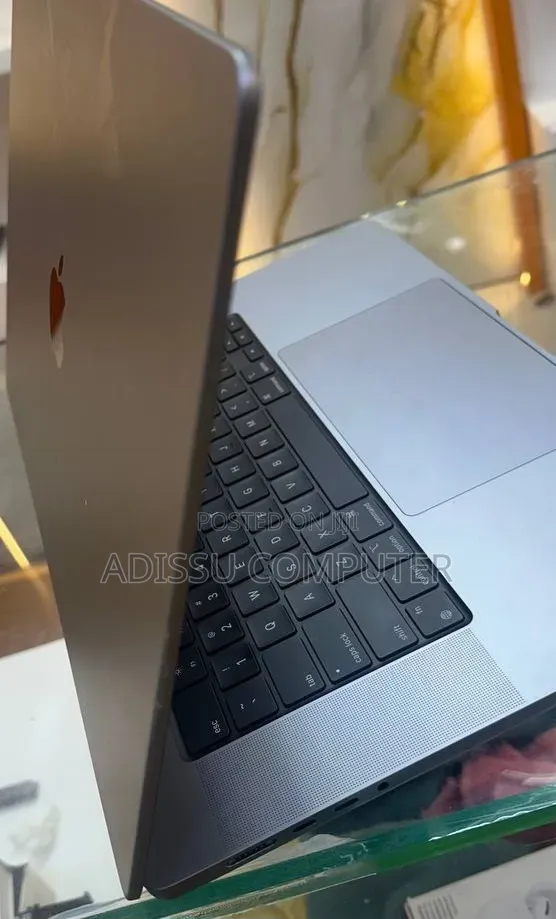 New Laptop Apple MacBook Air 2020 M1 16GB Apple M1 Pro SSD 512GB