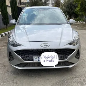 Hyundai I10 2021 Silver