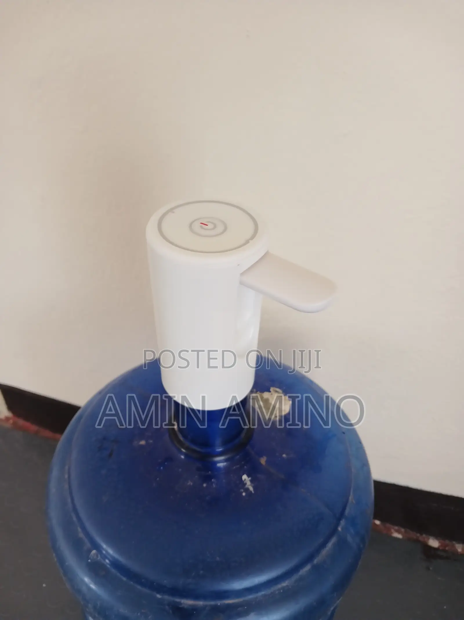 የ ጃር Electric Water Pump