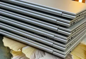 New Laptop HP EliteBook x360 1040 G9 16GB Intel Core i7 SSD 512GB