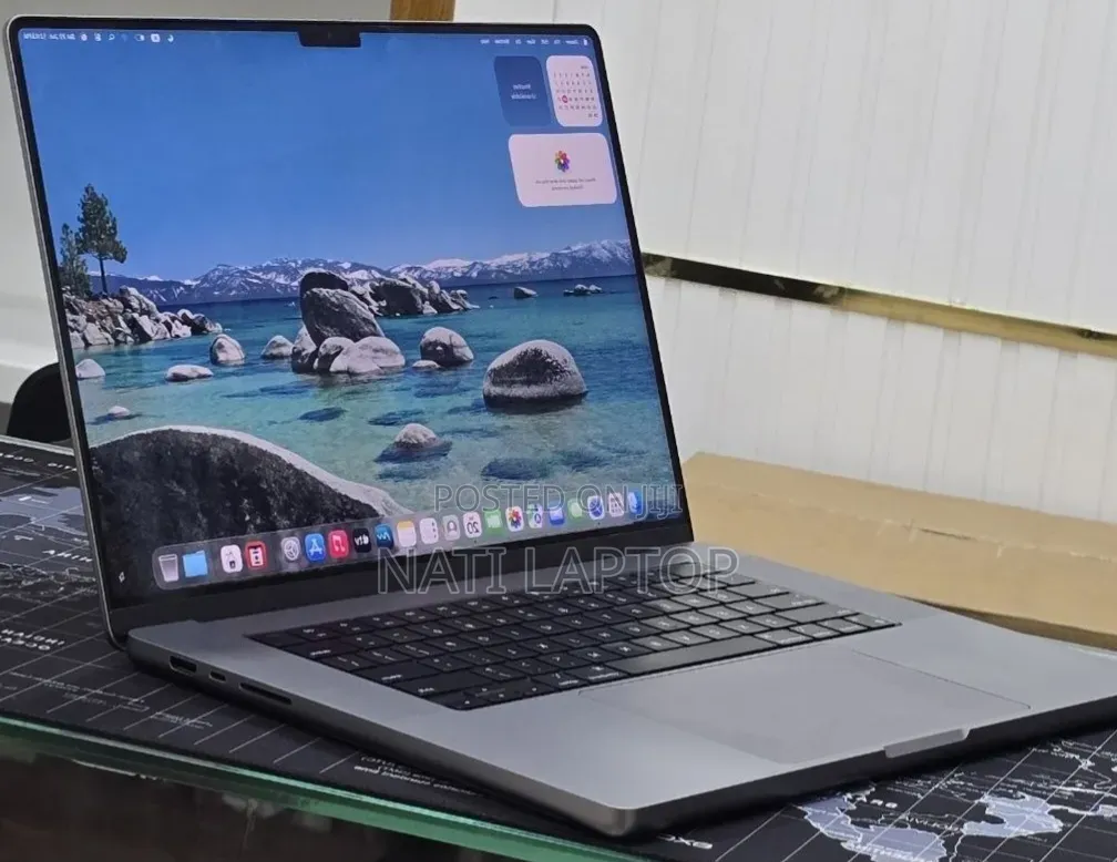 New Laptop Apple MacBook Air 2022 M2 16GB Apple M2 SSD 256GB