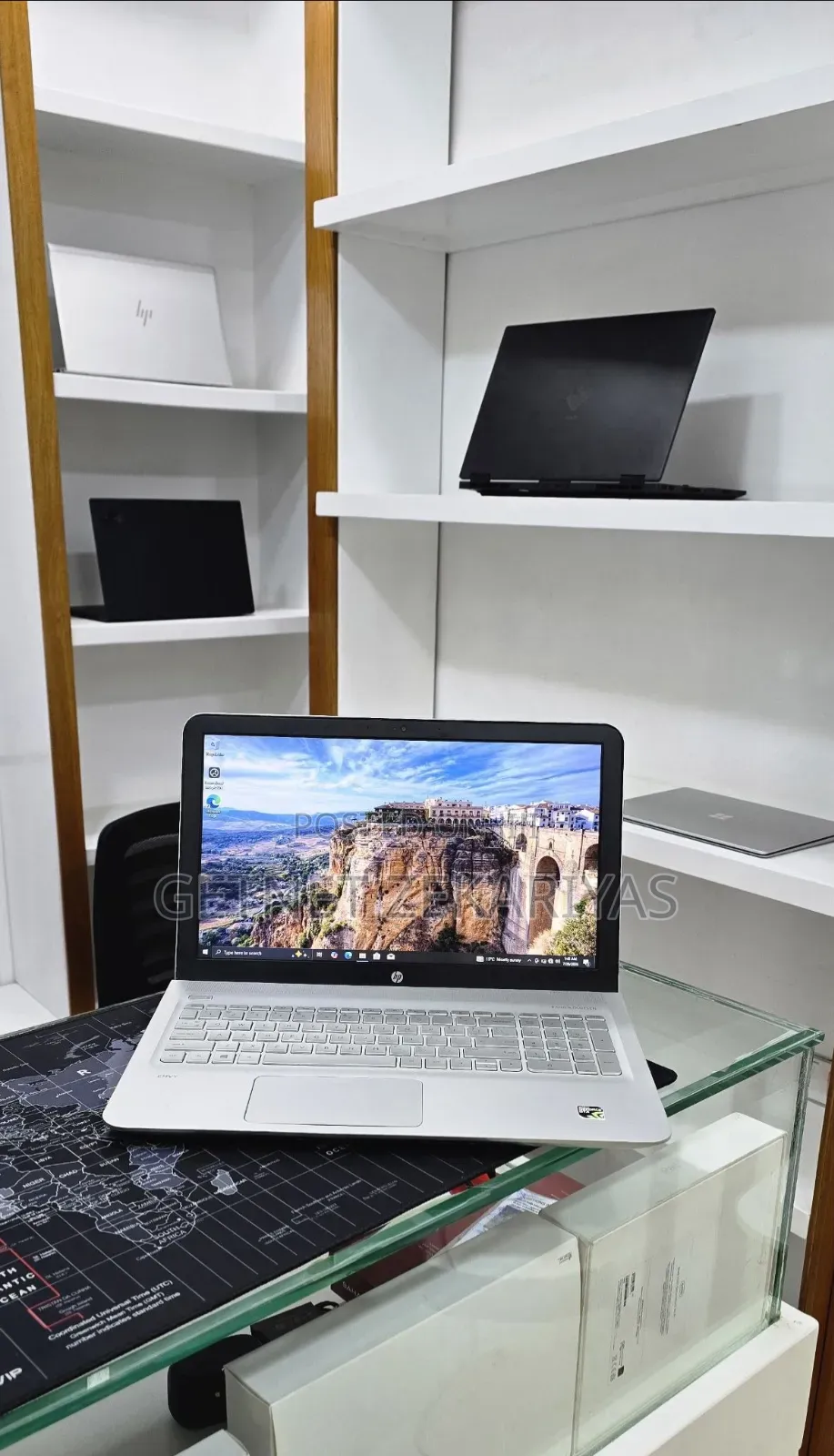 New Laptop HP Envy 15 12GB Intel Core i5 HDD+SSD 128GB