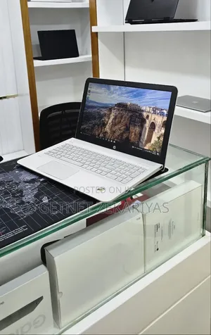 New Laptop HP Envy 15 12GB Intel Core i5 HDD+SSD 128GB