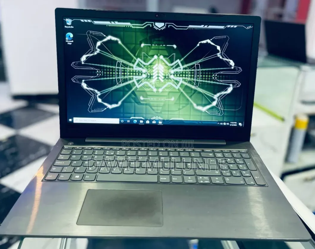 Laptop Lenovo IdeaPad 1 8GB Intel Core i7 HDD 500GB