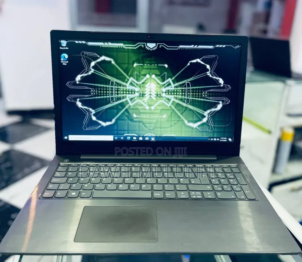 Laptop Lenovo IdeaPad 1 8GB Intel Core i7 HDD 500GB