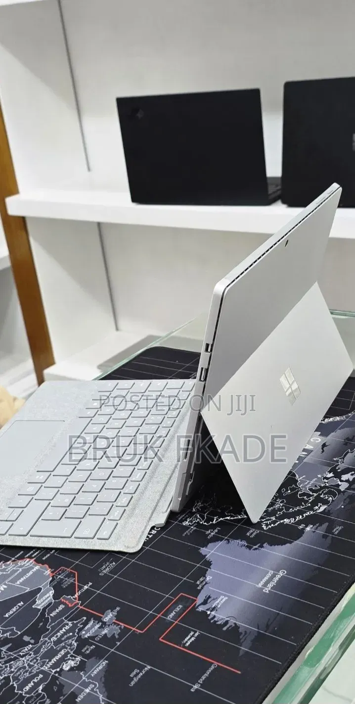 New Laptop Microsoft Surface Pro 7 16GB Intel Core i5 SSD 256GB