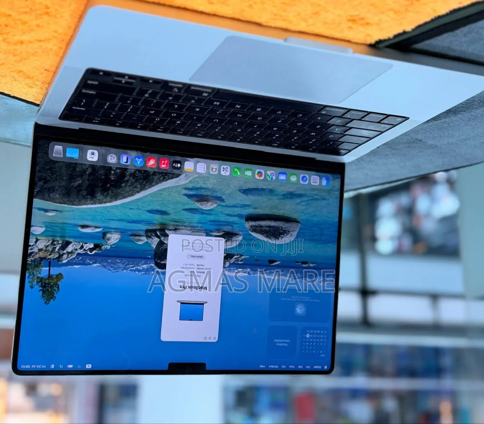 New Laptop Apple MacBook Pro 2023 M3 Pro 8GB Apple M3 Pro SSD 512GB