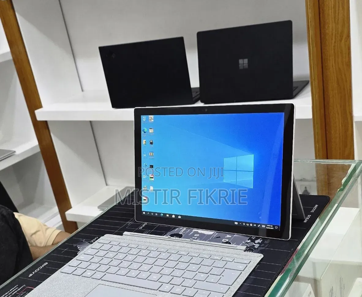 New Laptop Microsoft Surface Pro 7 16GB Intel Core i5 SSD 256GB
