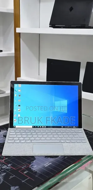 New Laptop Microsoft Surface Pro 7 16GB Intel Core i5 SSD 256GB