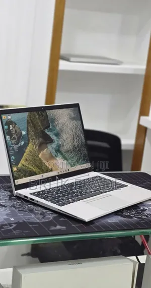 New Laptop HP EliteBook 845 G8 16GB AMD Ryzen 7 SSD 512GB
