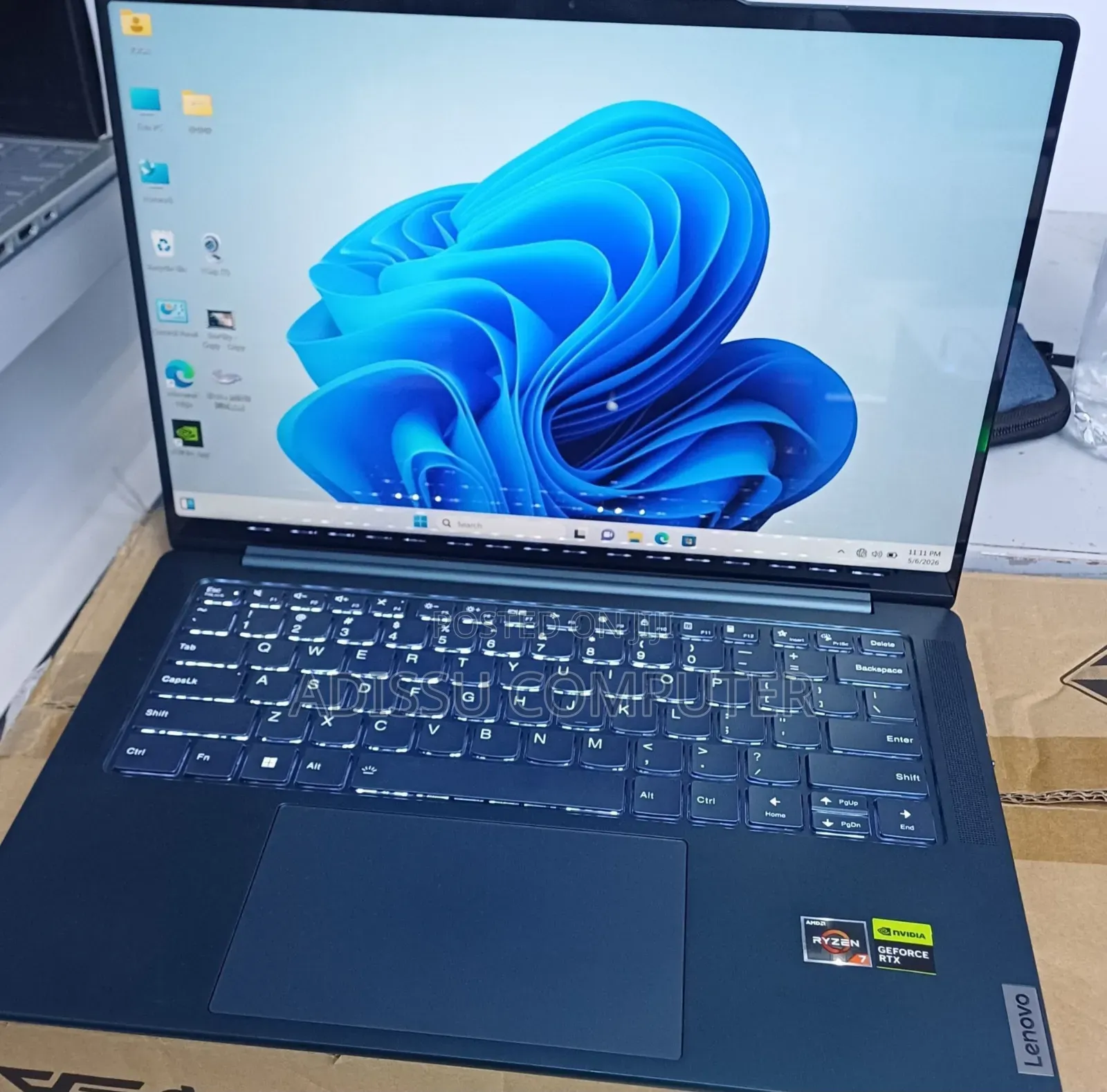 New Laptop Lenovo Yoga 11e 16GB AMD Ryzen 7 SSD 512GB