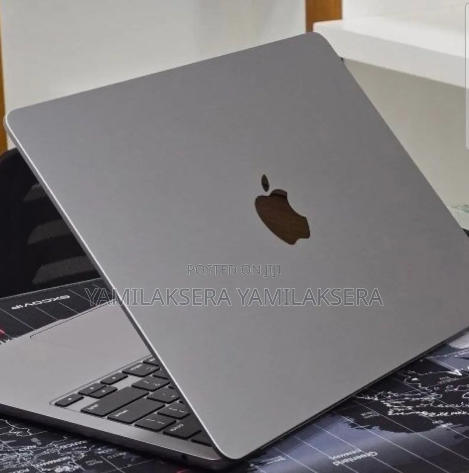 New Laptop Apple MacBook Air 2022 M2 16GB Apple M2 SSD 256GB