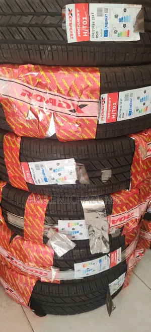 255 70 R16 Toyota Hilux Pickup Tire