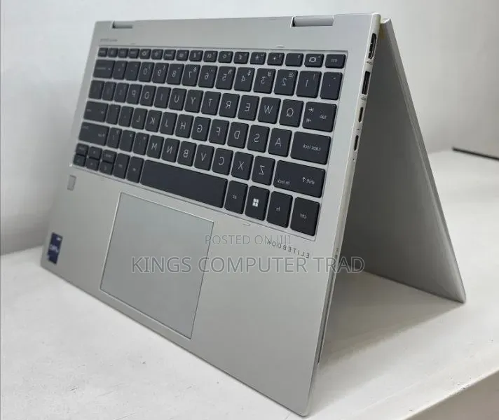 New Laptop HP Elitebook 830 G11 16GB Intel Core i7 SSD 512GB