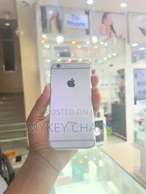 Apple iPhone 6s 32 GB Silver