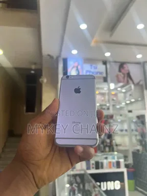 Apple iPhone 6s 32 GB Silver