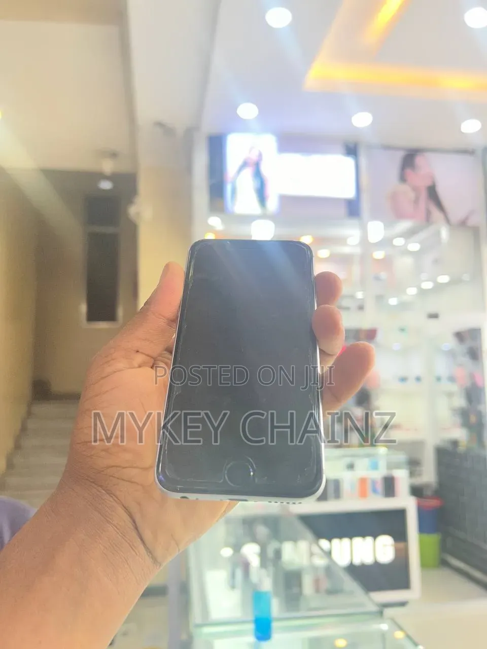 Apple iPhone 6s 32 GB Silver