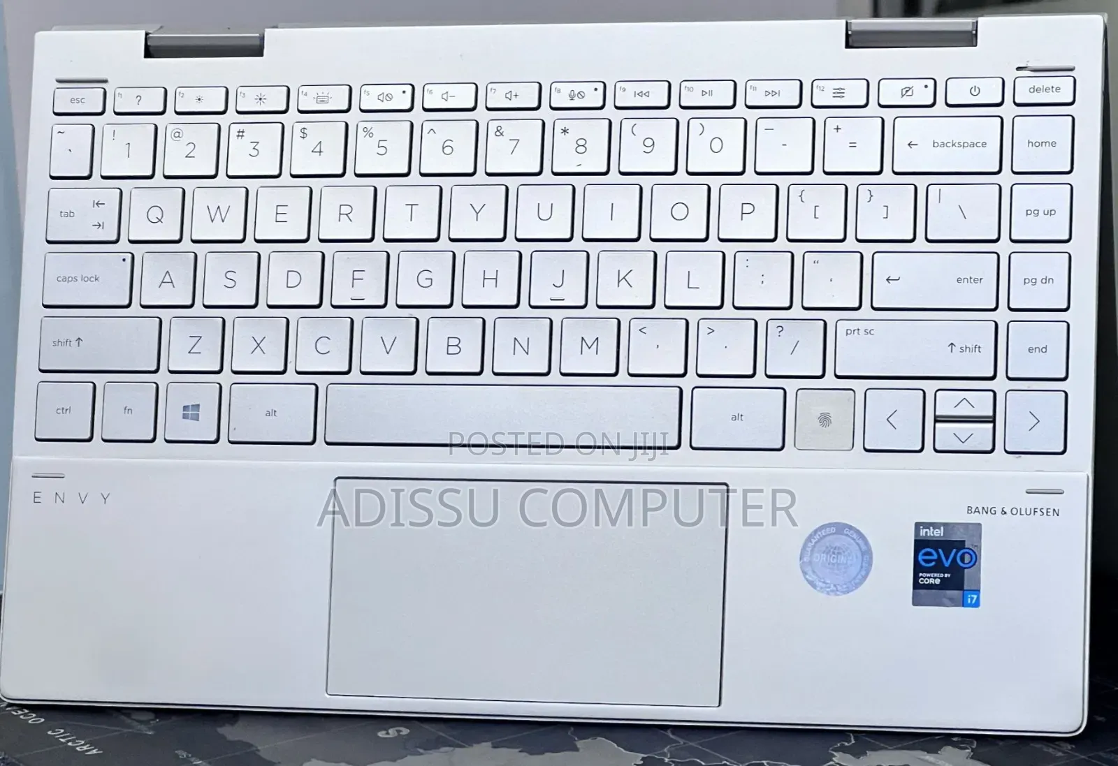 New Laptop HP Envy x360 8GB Intel Core i7 SSD 512GB
