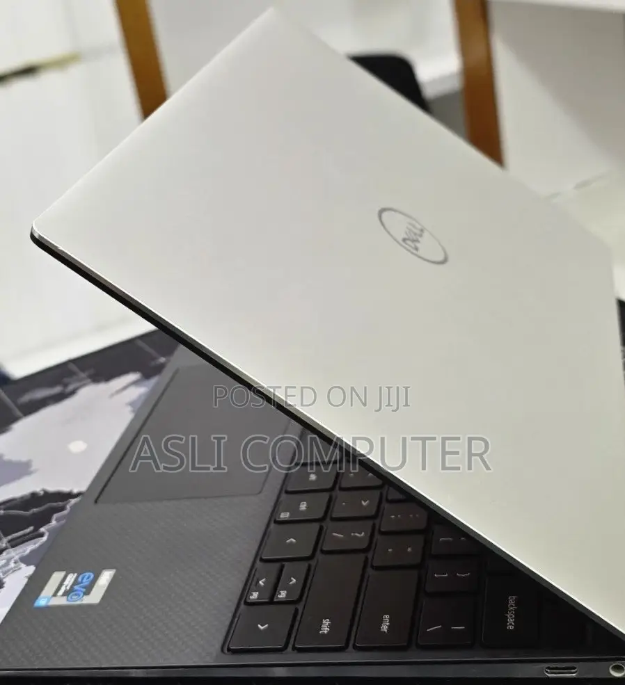 New Laptop Dell XPS 13 16GB Intel Core i7 SSD 512GB