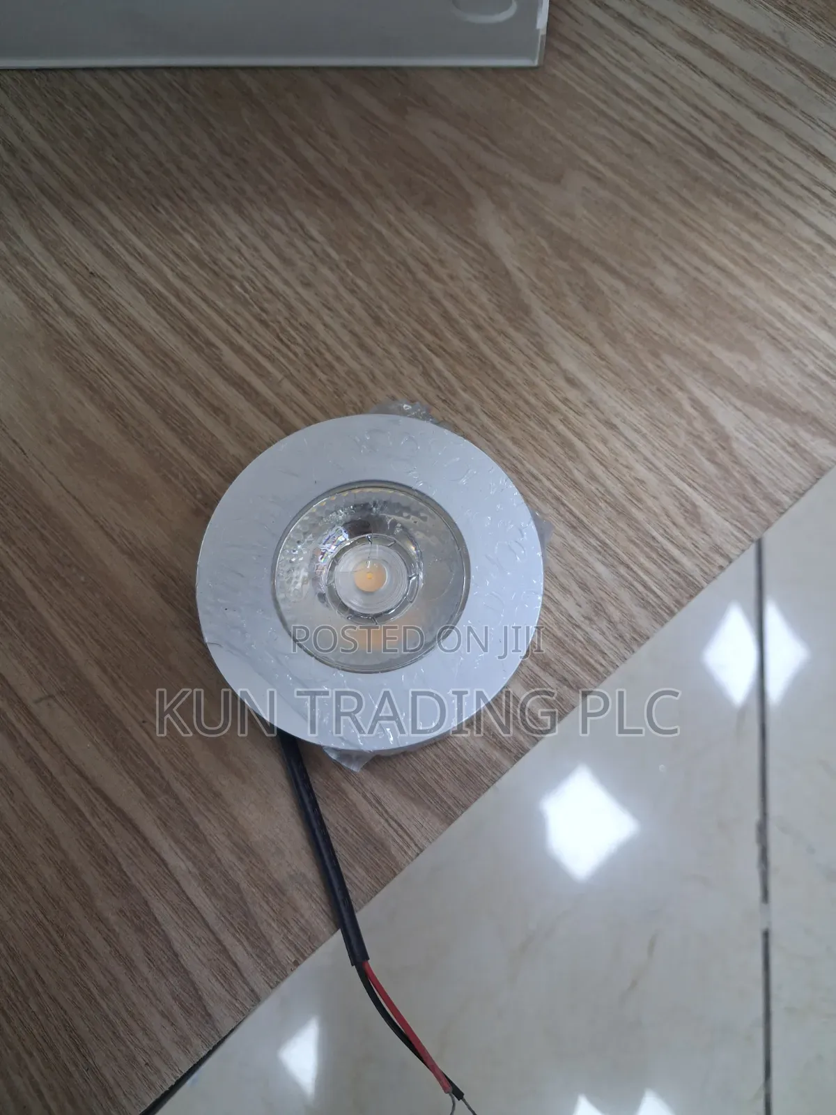 Surface Spot Light