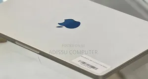 New Laptop Apple MacBook Air 2025 M4 16GB Apple M4 Pro SSD 512GB