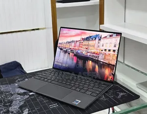 New Laptop Dell XPS 13 16GB Intel Core i7 SSD 512GB