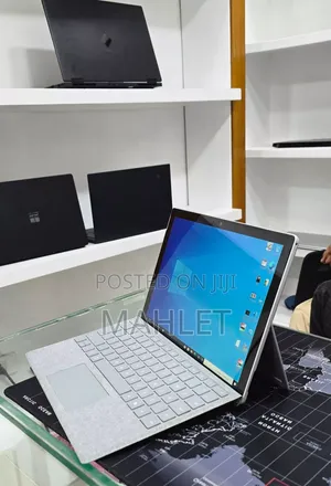 New Laptop Microsoft Surface Pro 7 16GB Intel Core i5 SSD 256GB