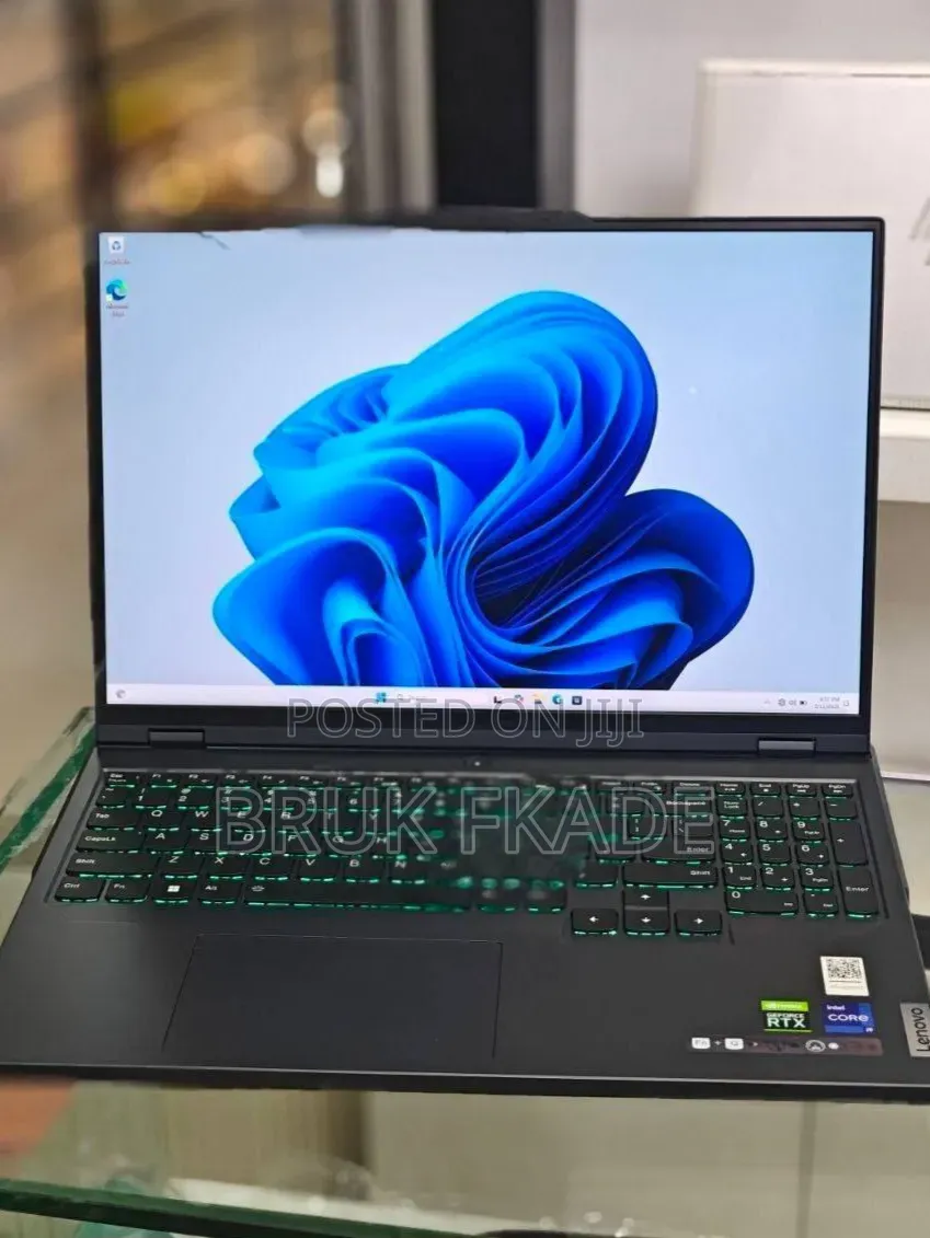 New Laptop Lenovo Legion 5 24GB Intel Core i7 SSD 1T