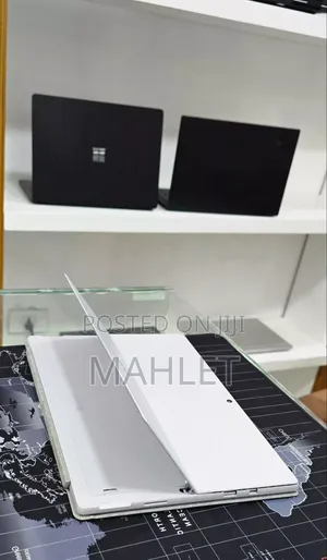 New Laptop Microsoft Surface Pro 7 16GB Intel Core i5 SSD 256GB