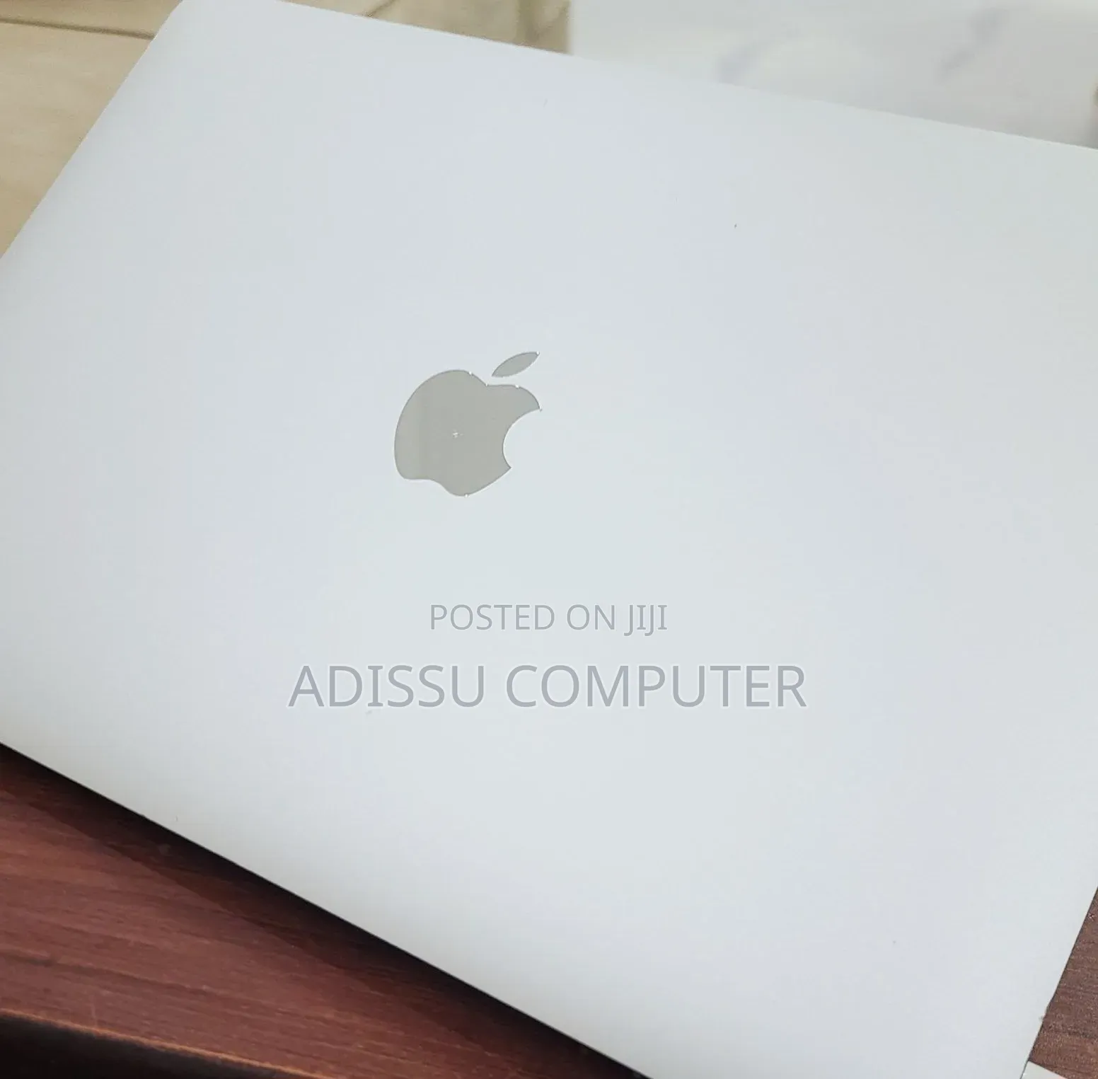 New Laptop Apple MacBook Pro 2019 16GB Apple M1 Pro SSD 512GB