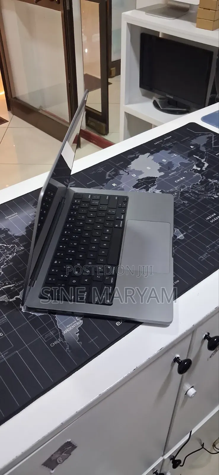 New Laptop Apple MacBook Pro 2021 M1 16GB Apple M1 Pro SSD 512GB