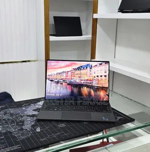 New Laptop Dell XPS 13 16GB Intel Core i5 SSD 512GB
