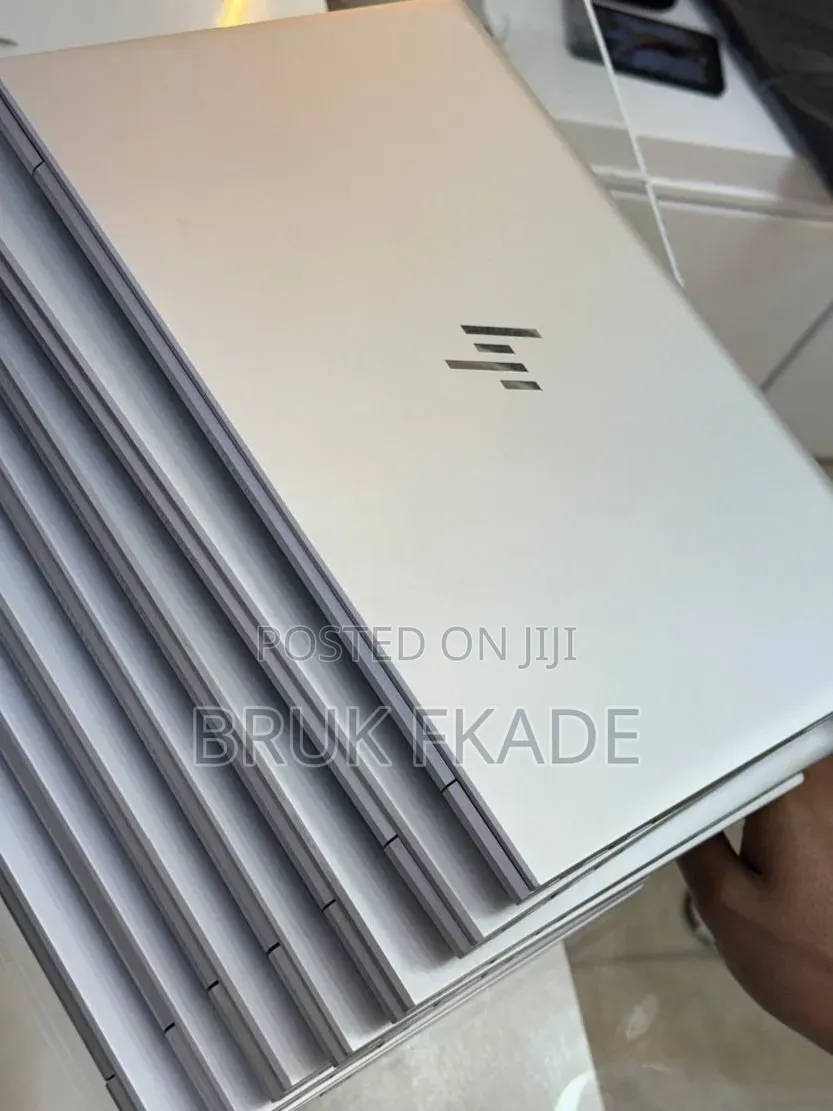 New Laptop HP EliteBook 840 G8 16GB Intel Core i7 SSD 512GB