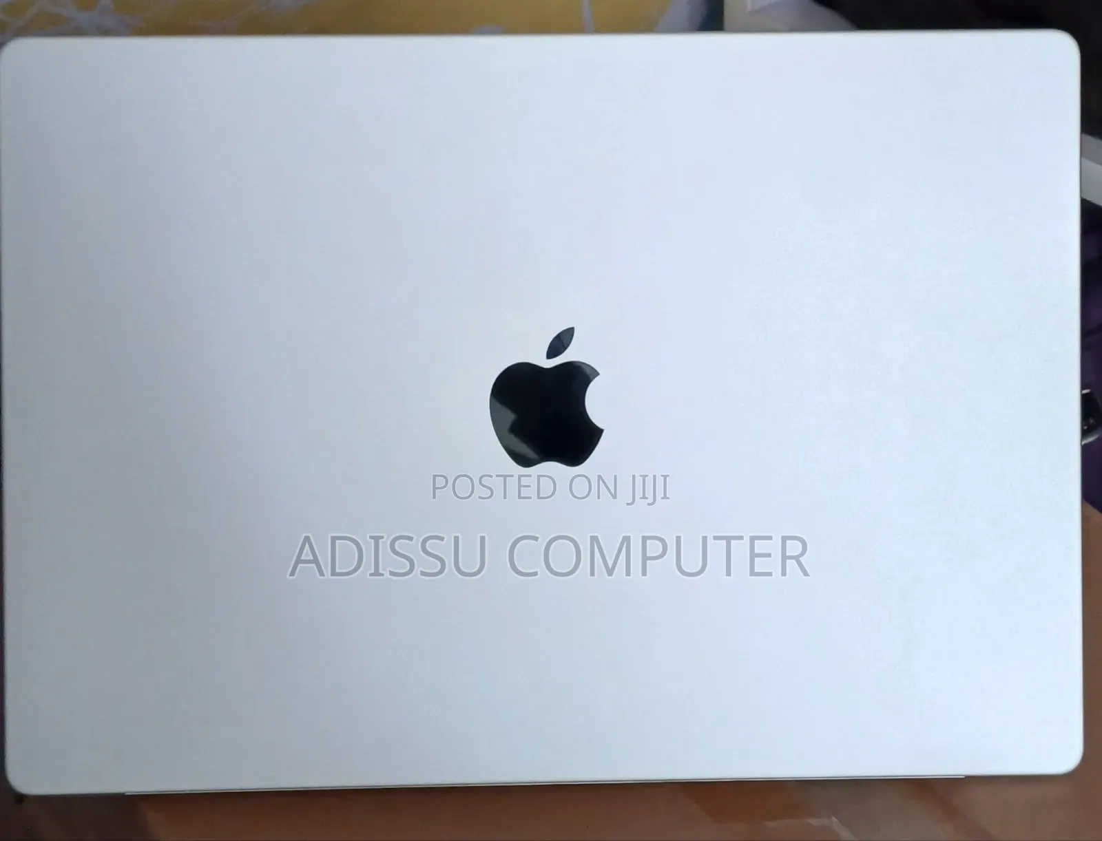 New Laptop Apple MacBook Pro 2019 32GB Apple M1 Pro SSD 1T