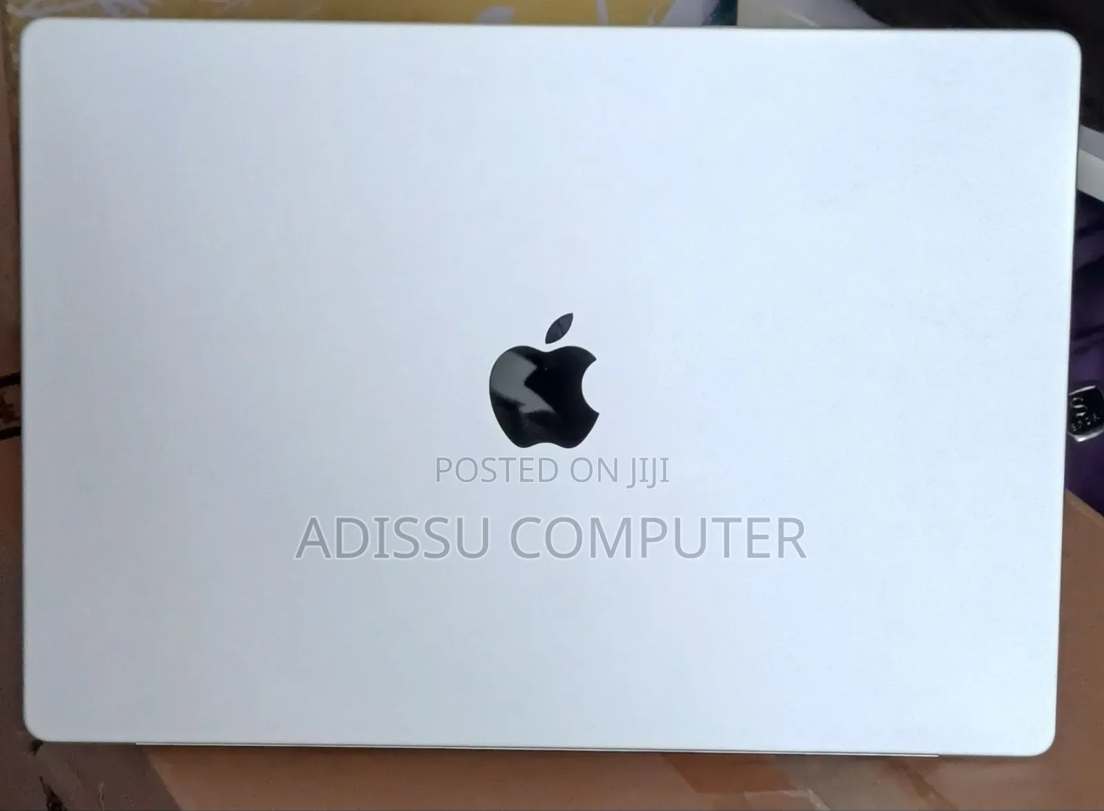 New Laptop Apple MacBook Pro 2019 32GB Apple M1 Pro SSD 1T