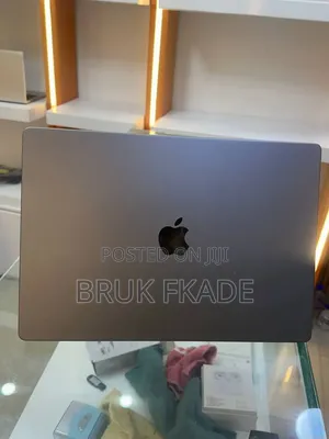 New Laptop Apple MacBook Pro 2021 M1 16GB Apple M1 Pro SSD 512GB