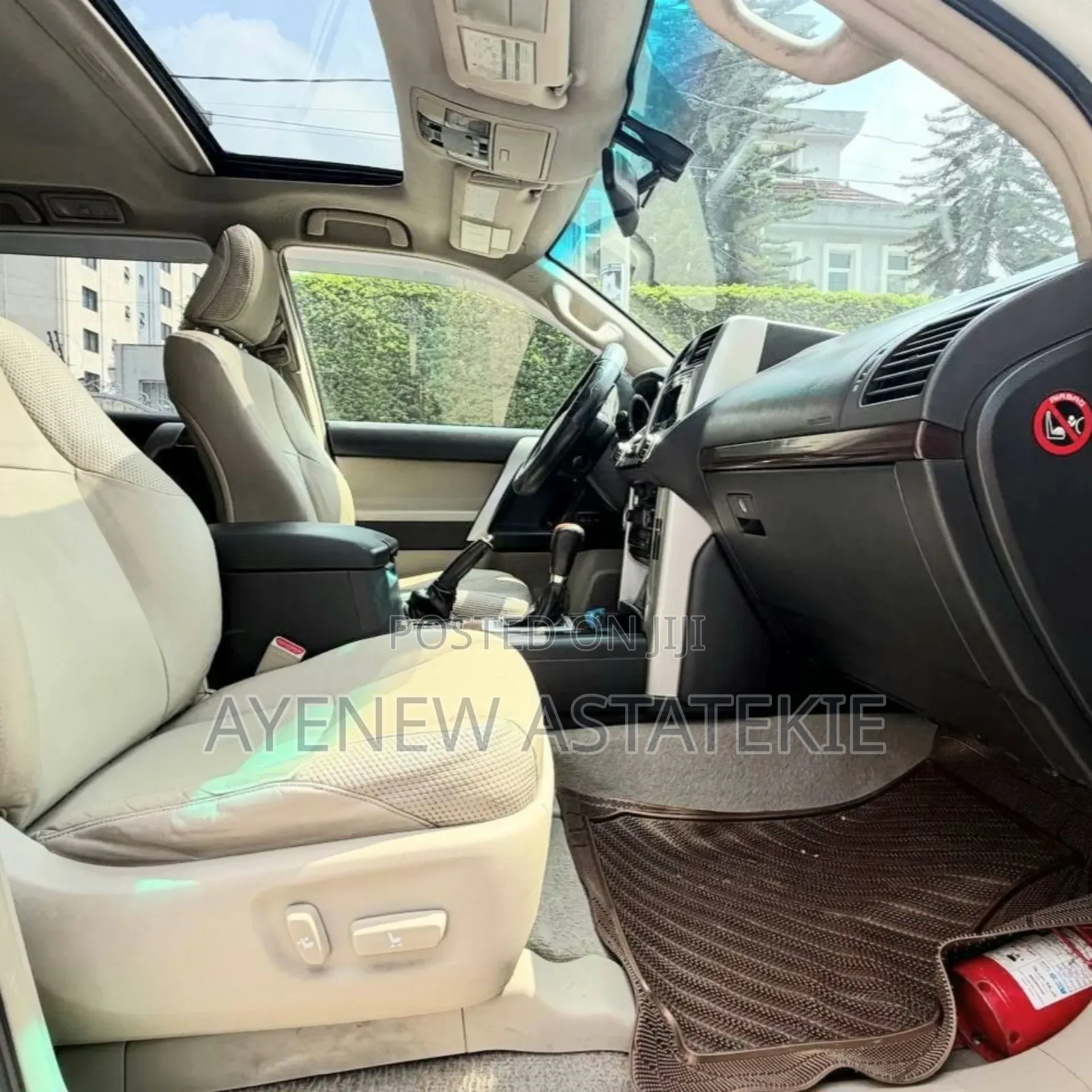 Toyota Land Cruiser 2011 Ivory