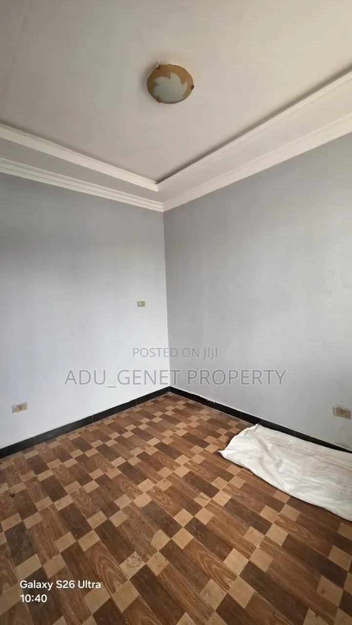 Furnished 5bdrm House in Ayat Disapora, Yeka for sale