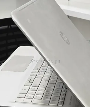New Laptop HP Envy x360 4GB Intel Core i5 SSD 128GB
