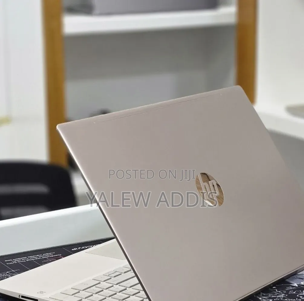 New Laptop HP Pavilion 15 8GB Intel Core i5 SSD 512GB
