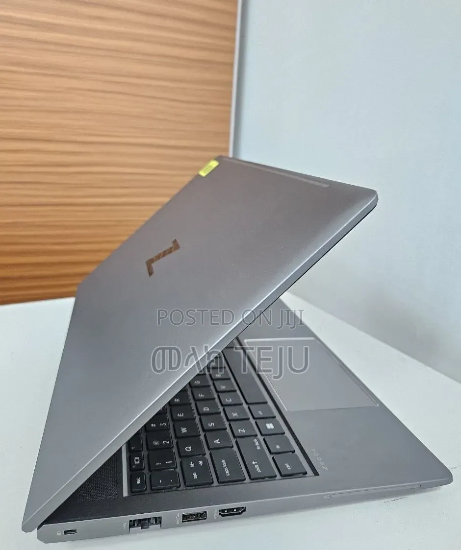 New Laptop HP ZBook Power G9 i7 16GB Intel Core i7 SSD 1T