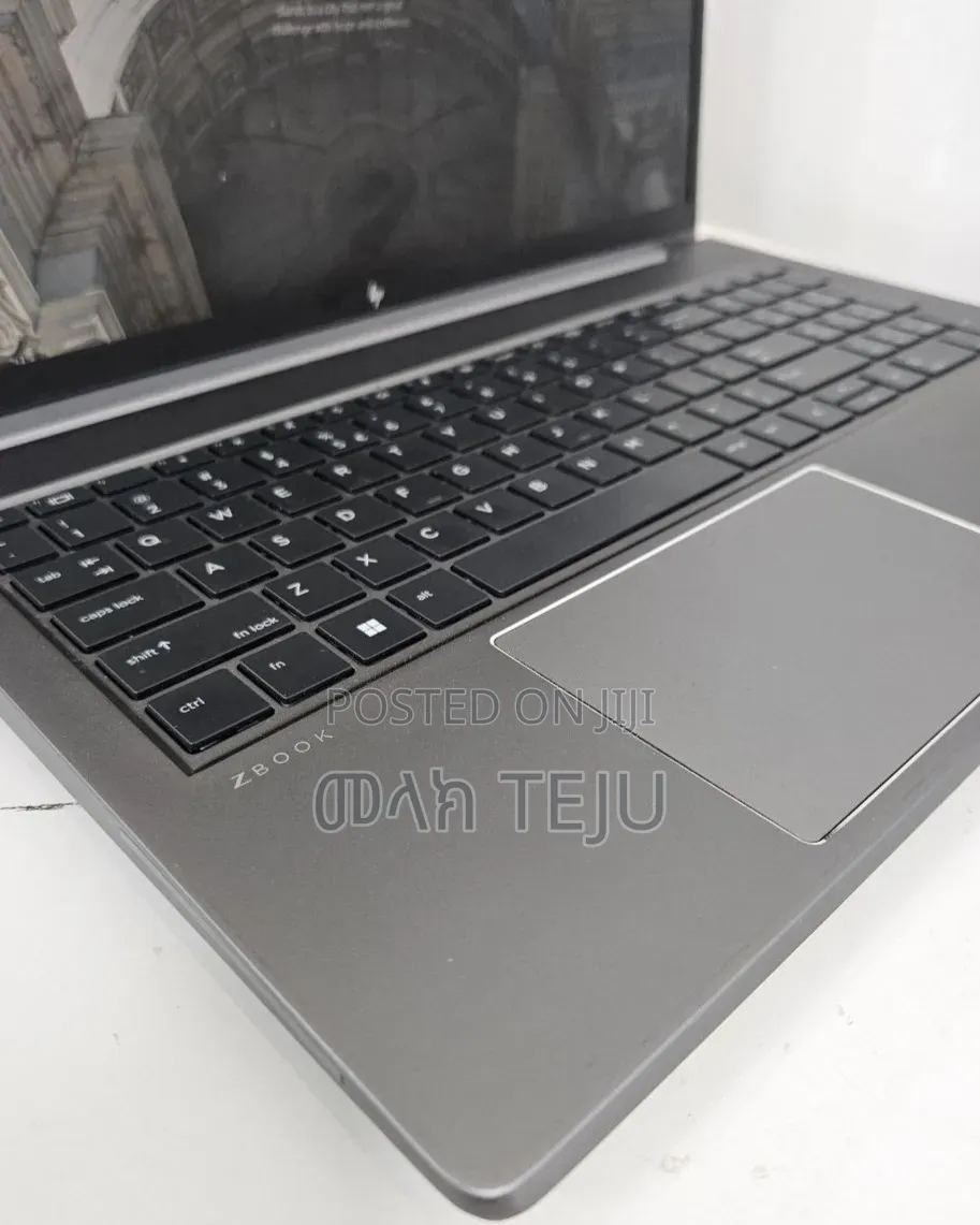 New Laptop HP ZBook Power G9 i7 16GB Intel Core i7 SSD 1T