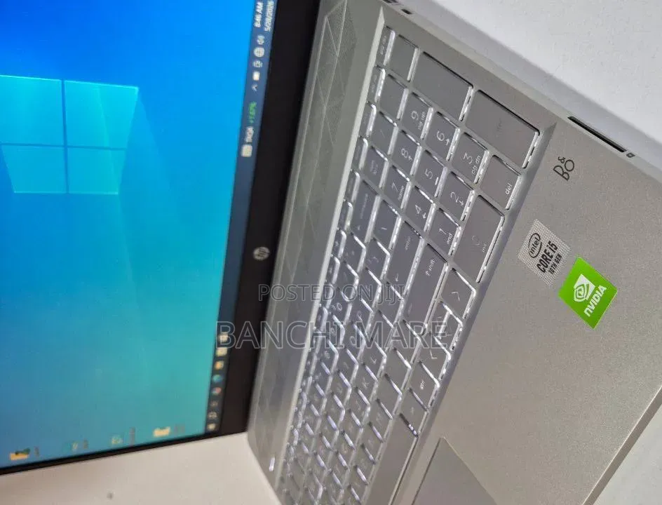 New Laptop HP Pavilion 15 8GB Intel Core i5 SSD 512GB