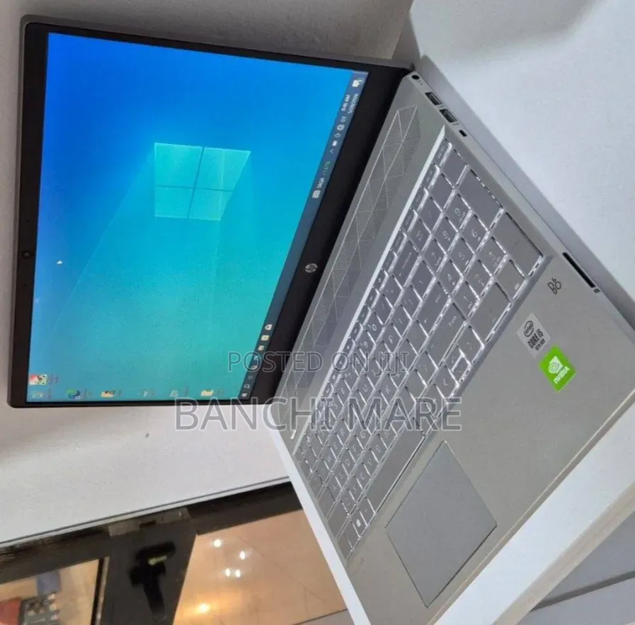 New Laptop HP Pavilion 15 8GB Intel Core i5 SSD 512GB
