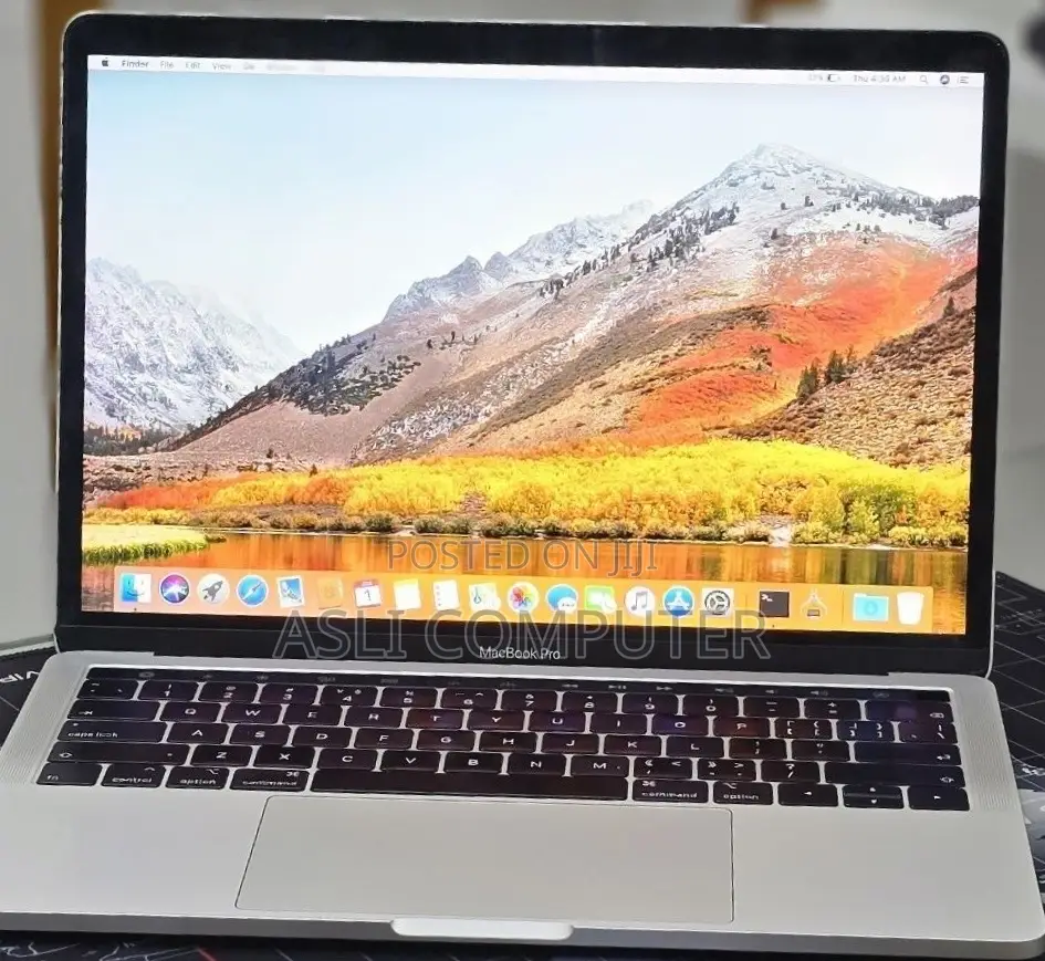 New Laptop Apple MacBook 2019 16GB Intel Core i7 SSD 512GB